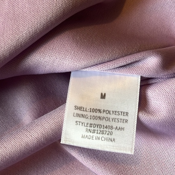 Francesca‘s-mi ami-M-Lavender purple-wrap dress.Tie detail, built in slip v-neck - Picture 7 of 13